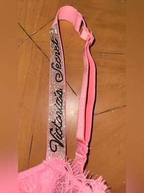 NWT Victoria's Secret Very Sexy Lace Push Up Bra Shine Logo Strap Pink  34D